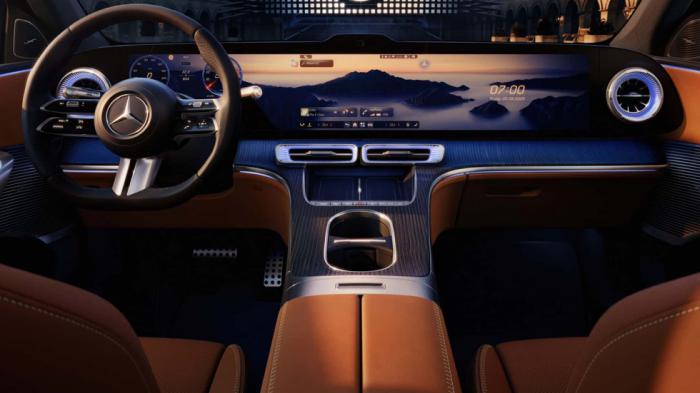 Η νέα ηλεκτρική Mercedes GLC λανσάρει ταμπλό που είναι όλο οθόνη!